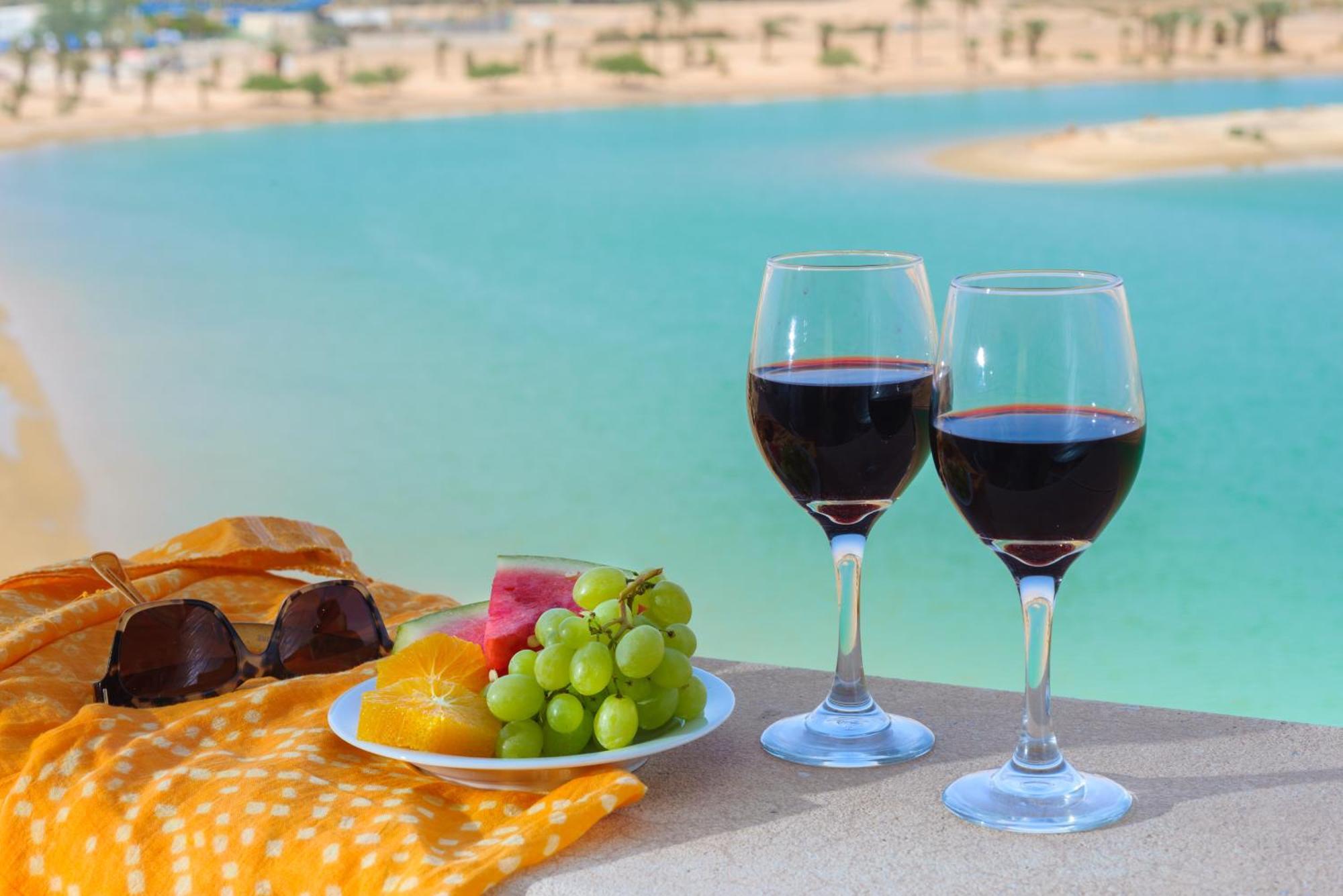 Herods Boutique Eilat A Premium Collection By Fattal Hotels Kültér fotó Wine and fruit