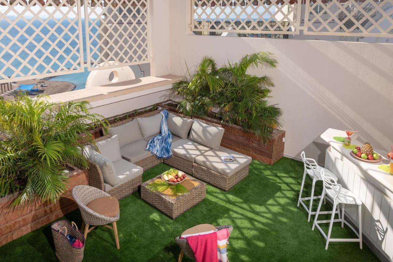 Herods Boutique Eilat A Premium Collection By Fattal Hotels Kültér fotó Artificial grass on a balcony