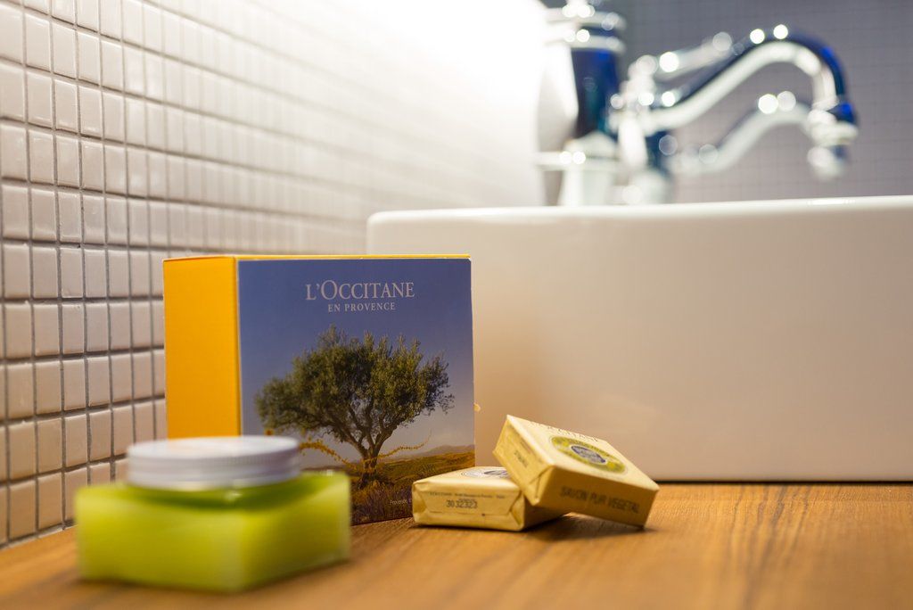 Herods Boutique Eilat A Premium Collection By Fattal Hotels Kültér fotó L'OCCITANE products